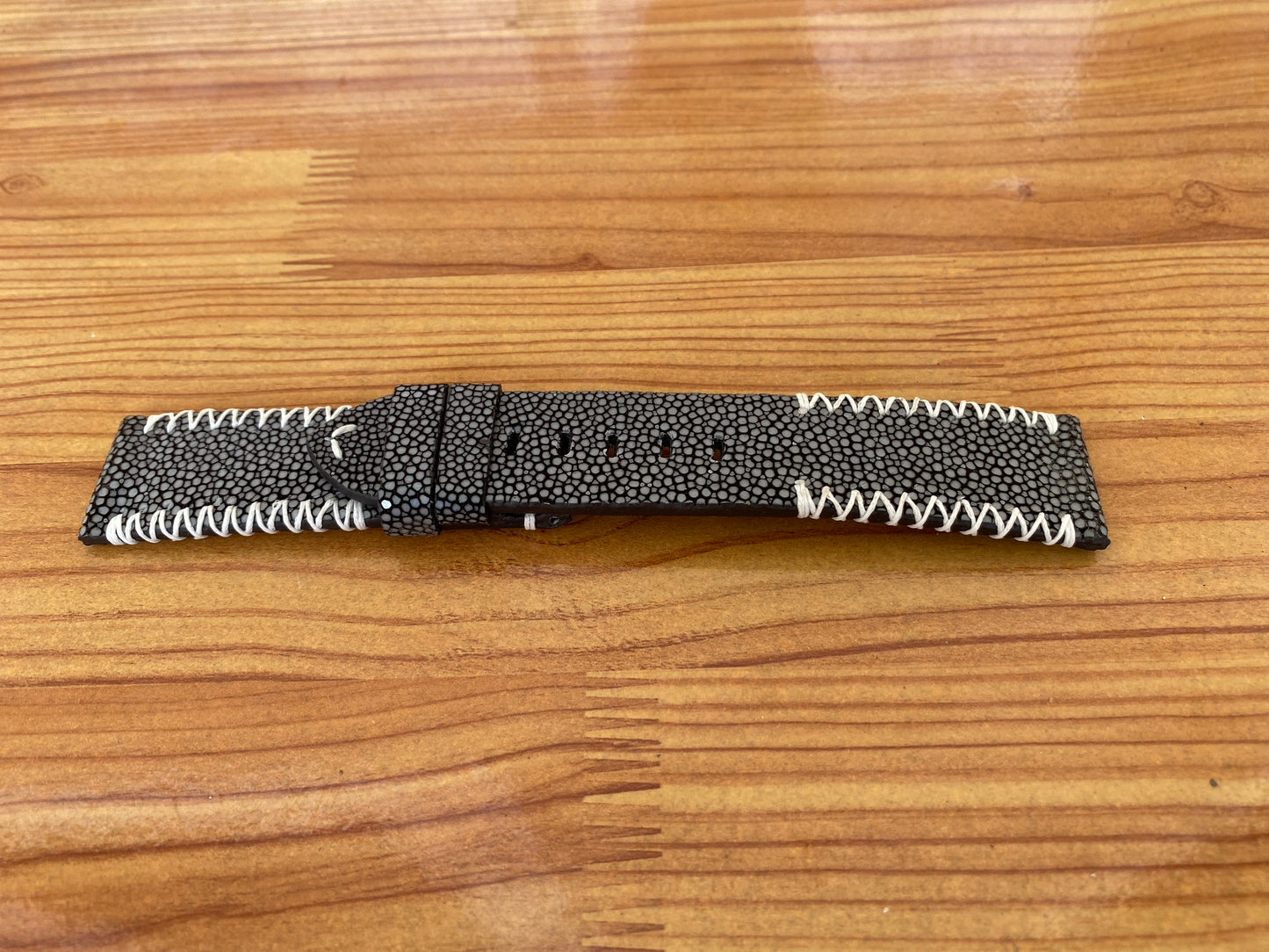 GREY GENUINE STINGRAY LEATHER WATCH STRAP BAND