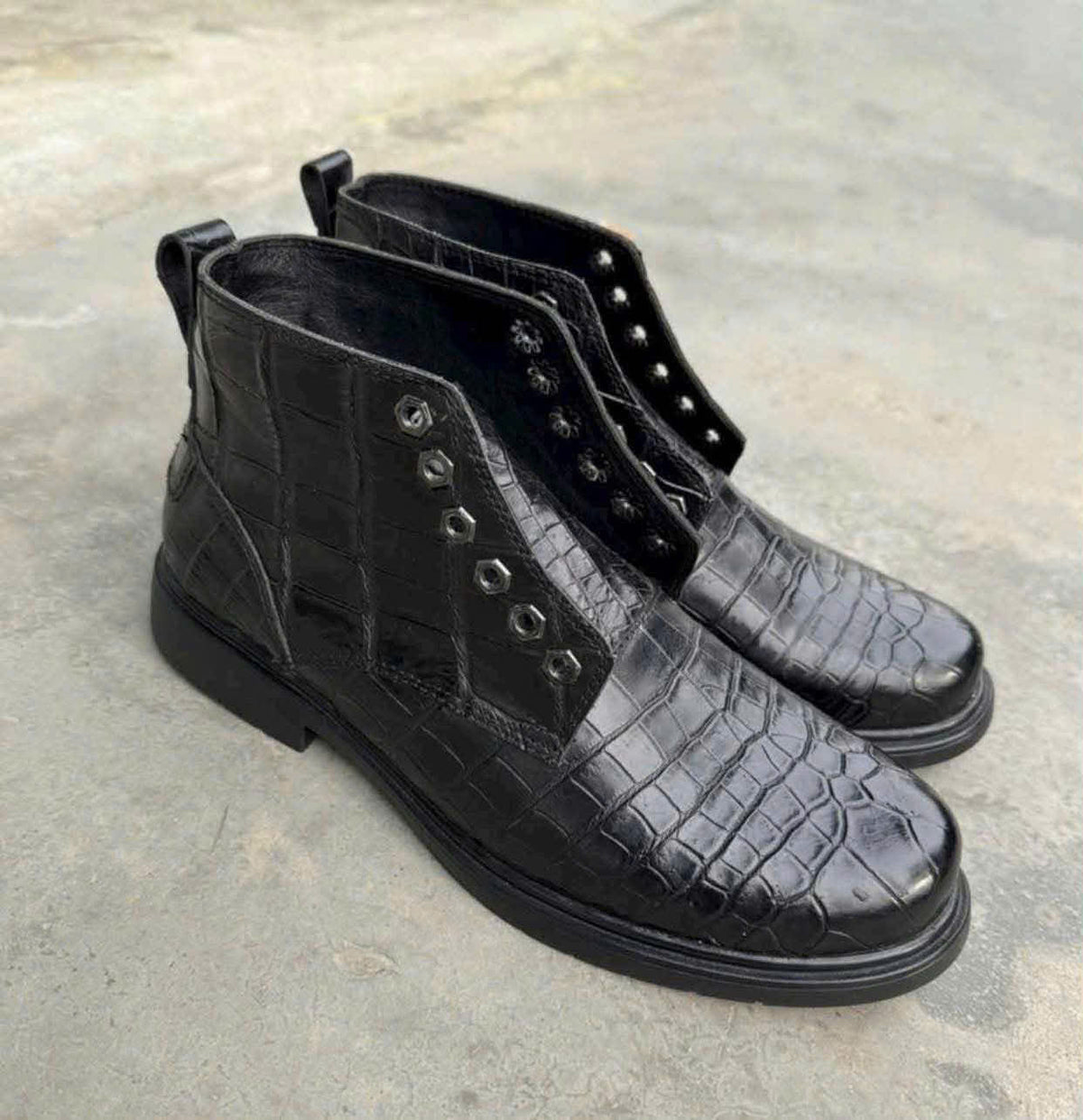 2 shoes for Bernhard