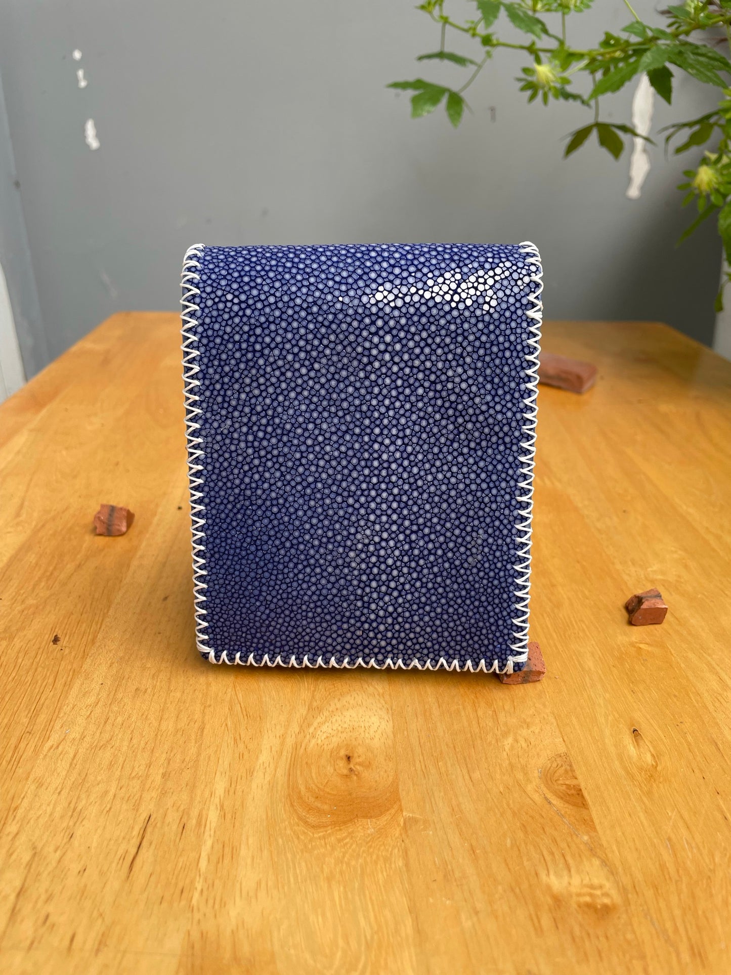 Blue stingray leather men wallet