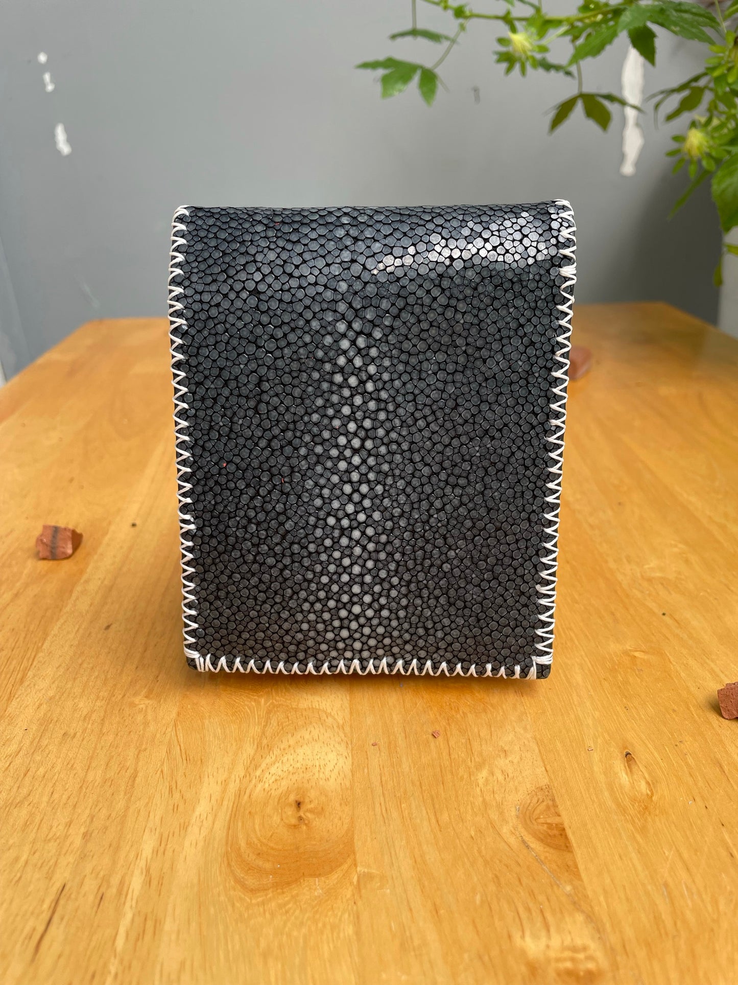 black stingray leather wallet for men